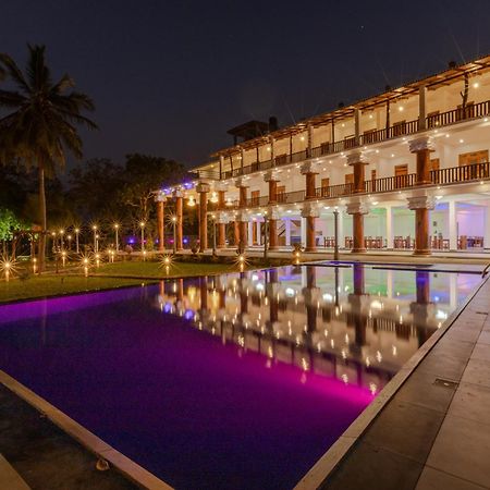 Elysia Sigiriya Hotel Дамбула Екстериор снимка
