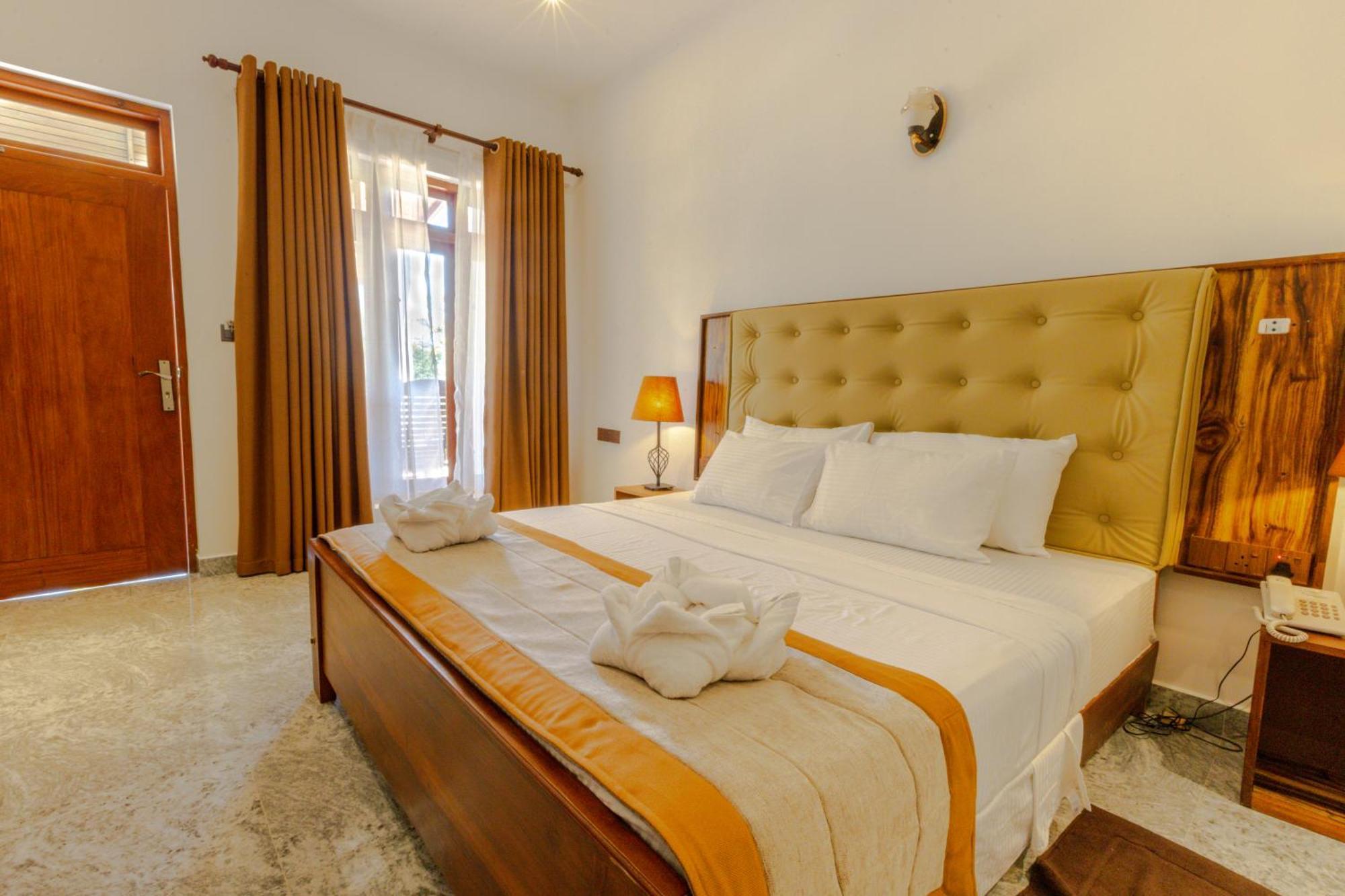 Elysia Sigiriya Hotel Дамбула Екстериор снимка