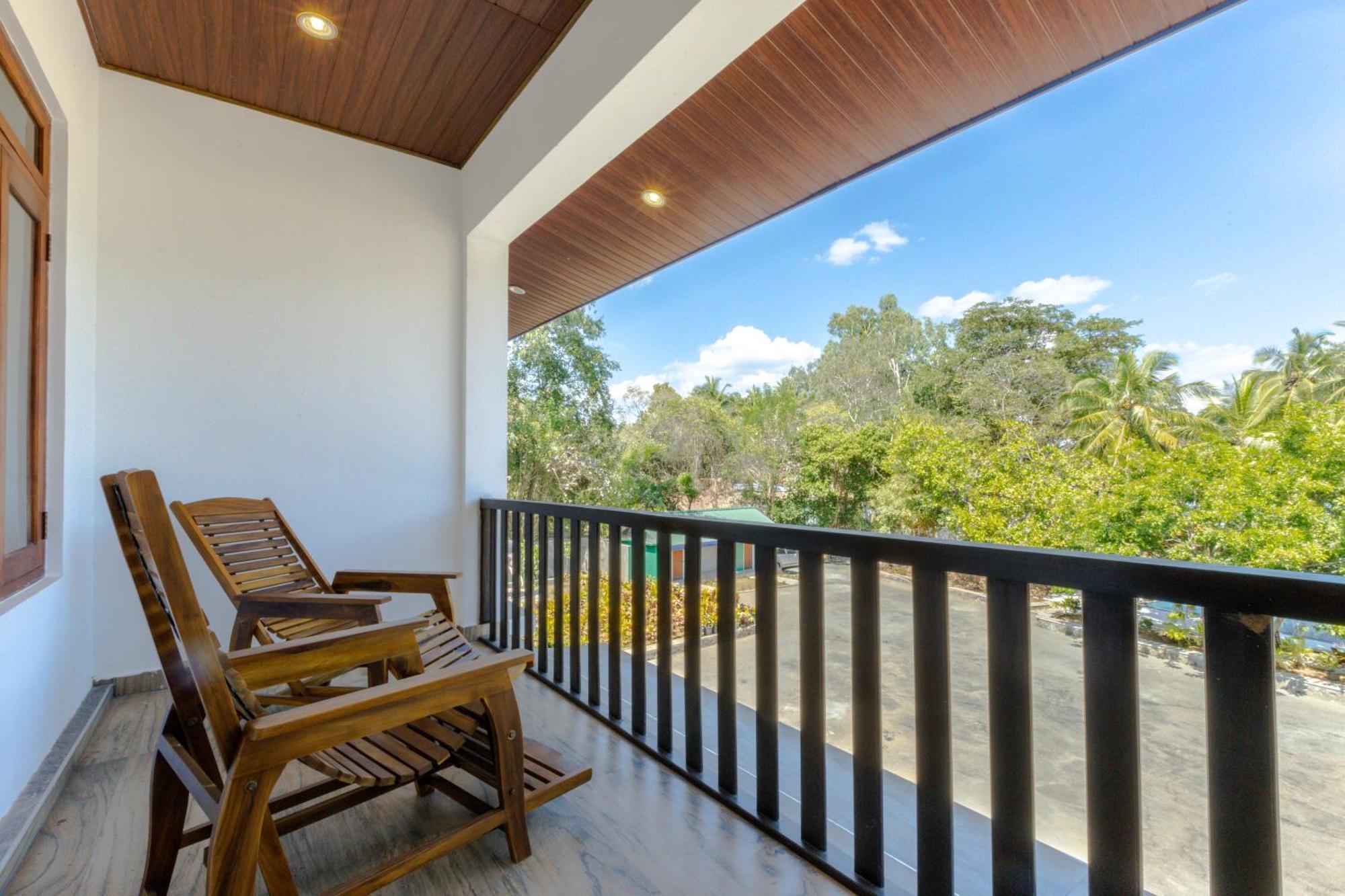 Elysia Sigiriya Hotel Дамбула Екстериор снимка