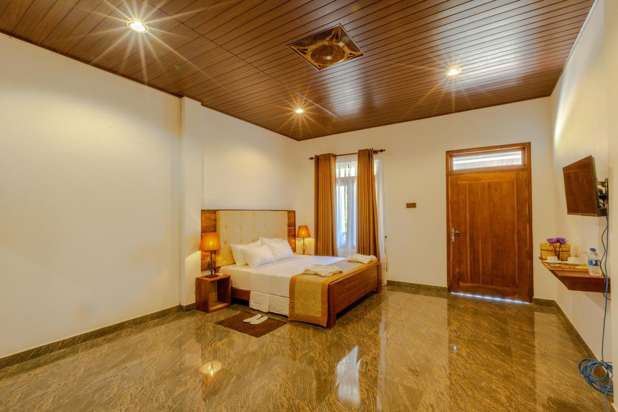 Elysia Sigiriya Hotel Дамбула Екстериор снимка