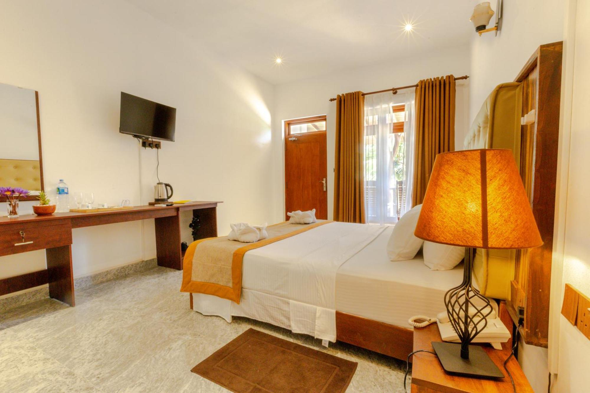 Elysia Sigiriya Hotel Дамбула Екстериор снимка