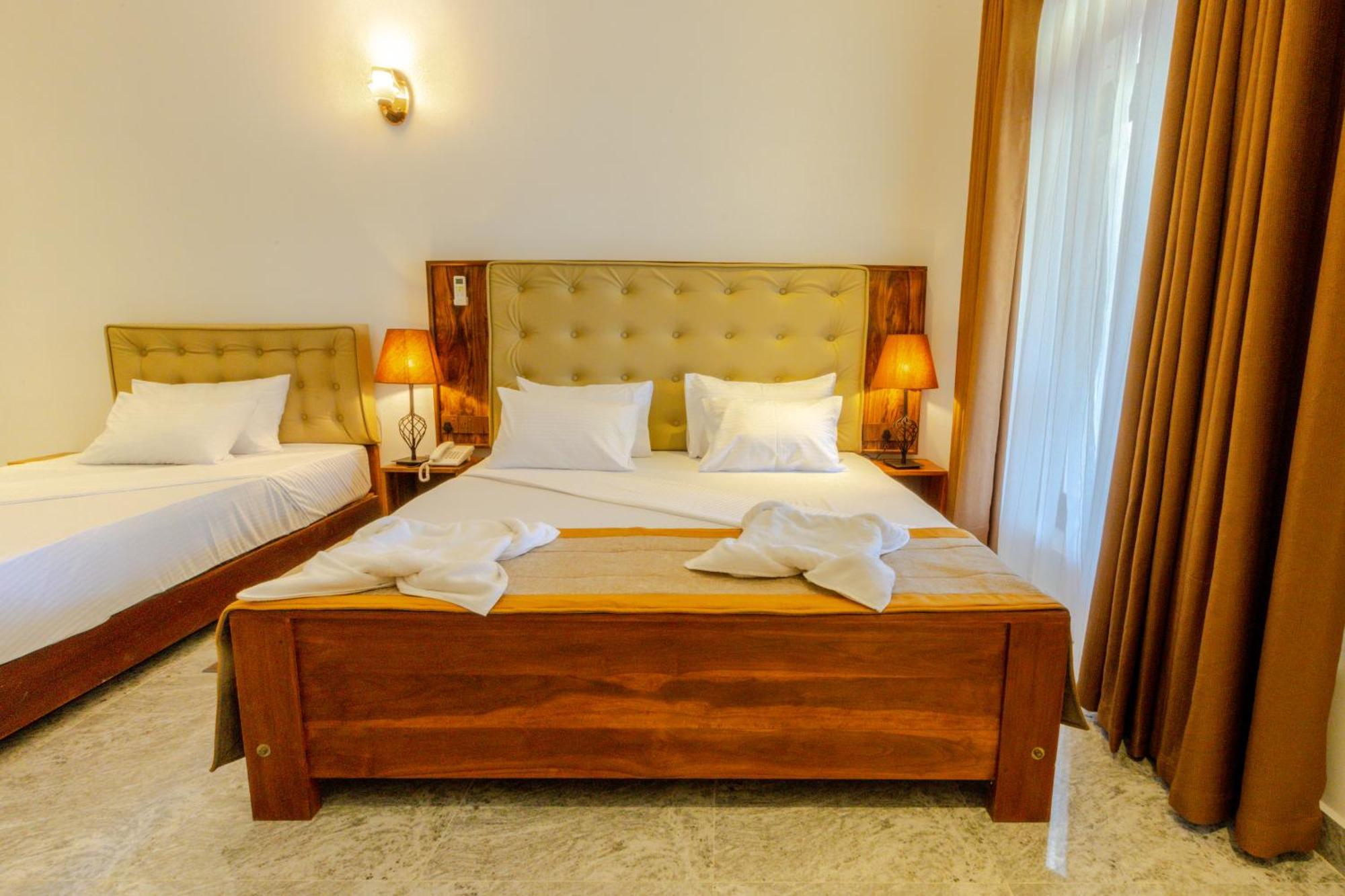 Elysia Sigiriya Hotel Дамбула Екстериор снимка