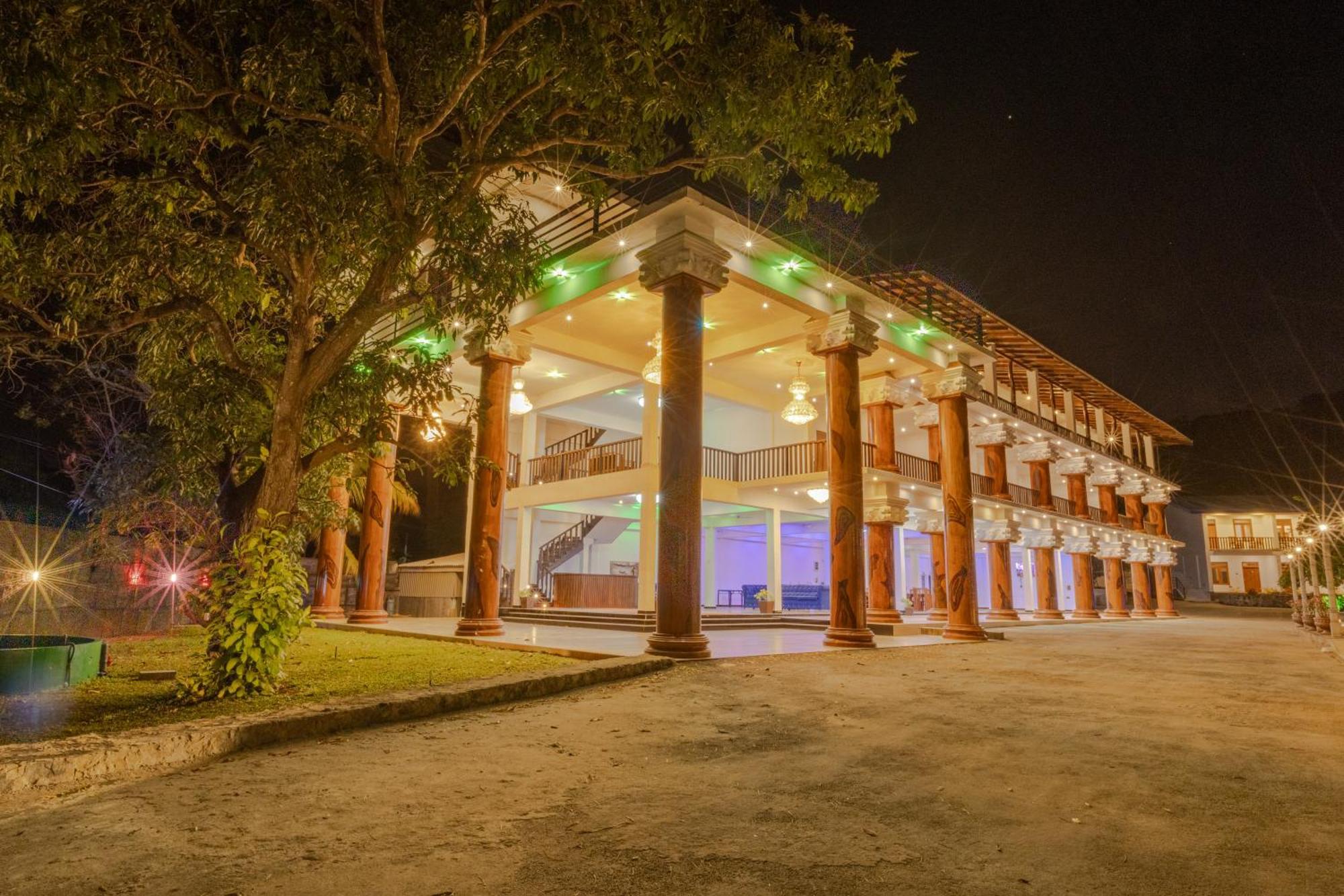 Elysia Sigiriya Hotel Дамбула Екстериор снимка