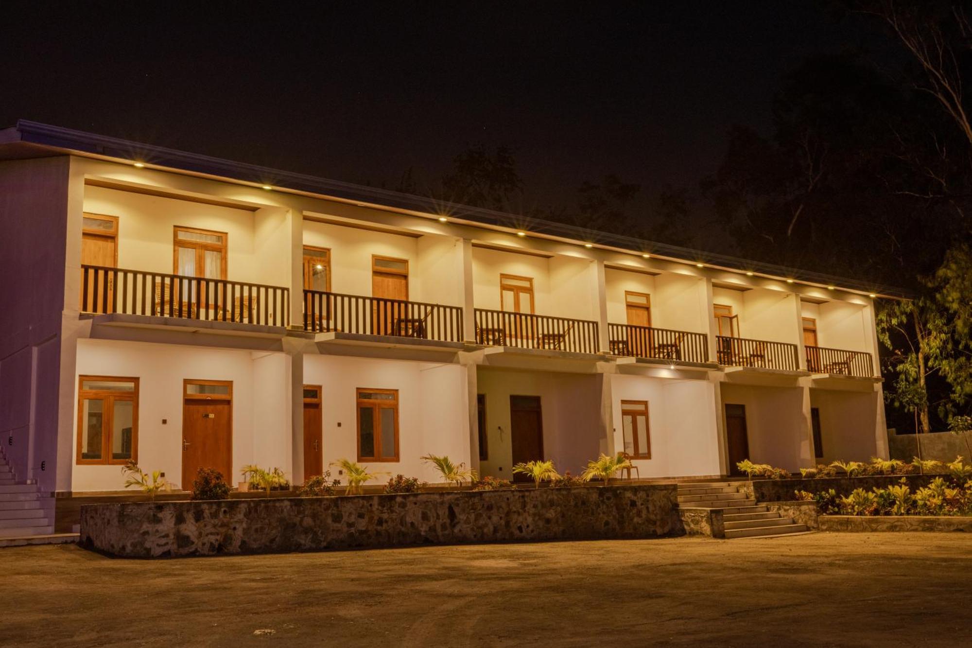 Elysia Sigiriya Hotel Дамбула Екстериор снимка